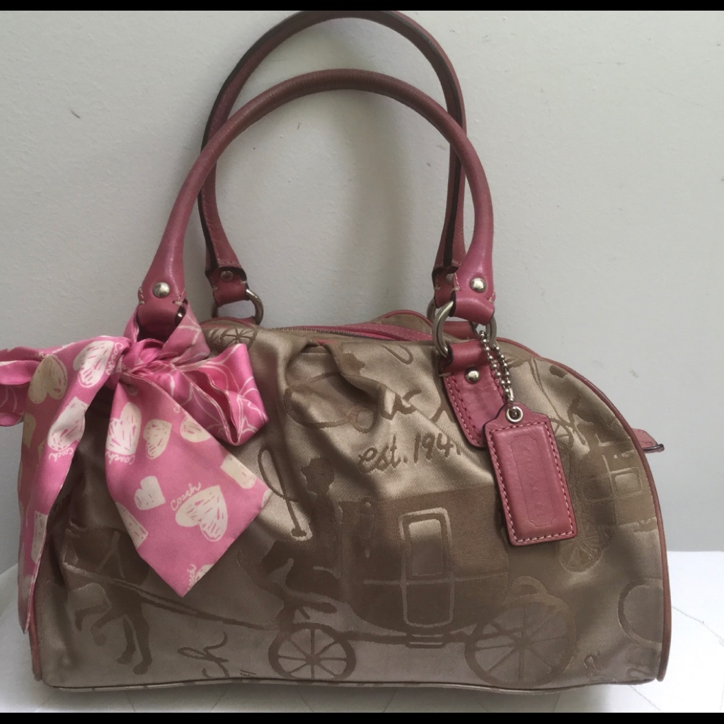 Coach HandbagAuthentic Coach